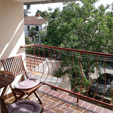 Apartmani Otavio Ровин Екстериор снимка